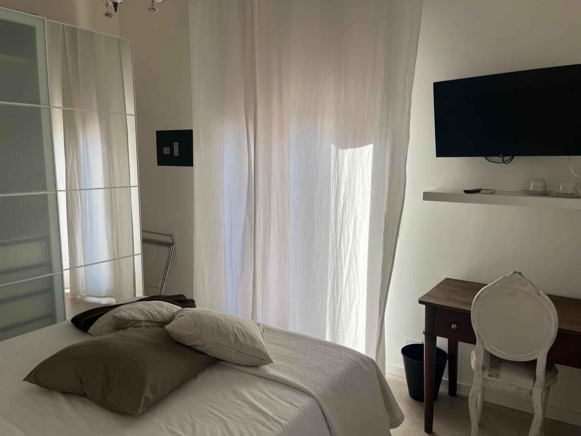 Fleur Blanche Bed & Breakfast เวโรนา ภายนอก รูปภาพ