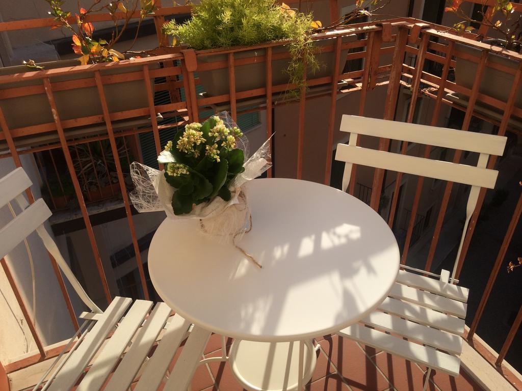 Fleur Blanche Bed & Breakfast เวโรนา ภายนอก รูปภาพ